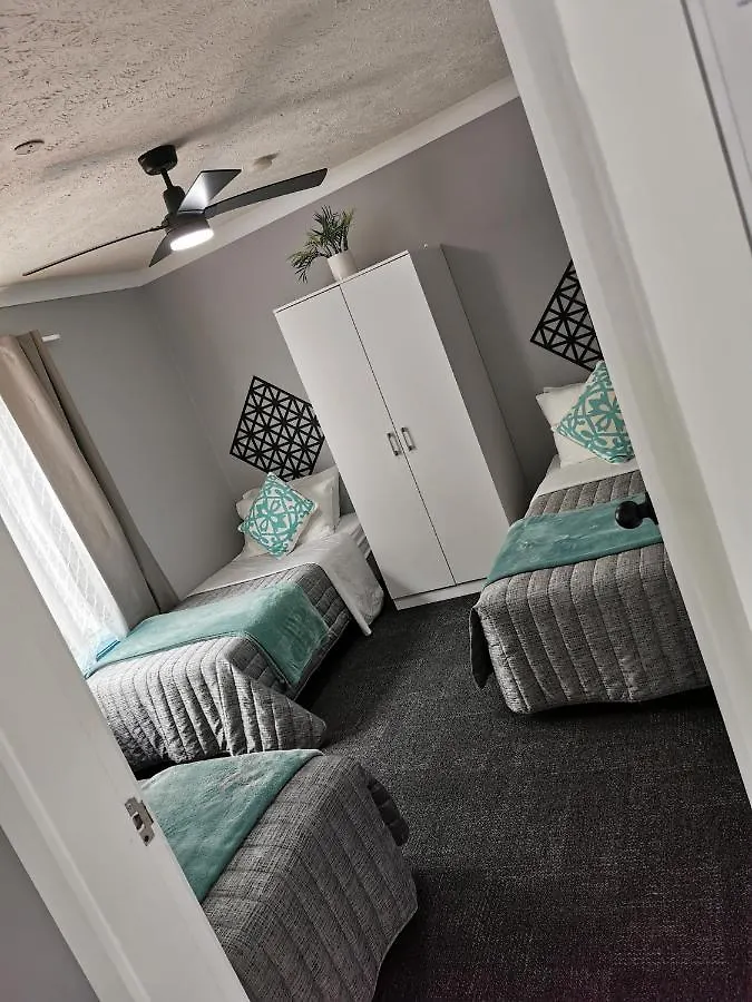 Limassol Motel Gold Coast Australia